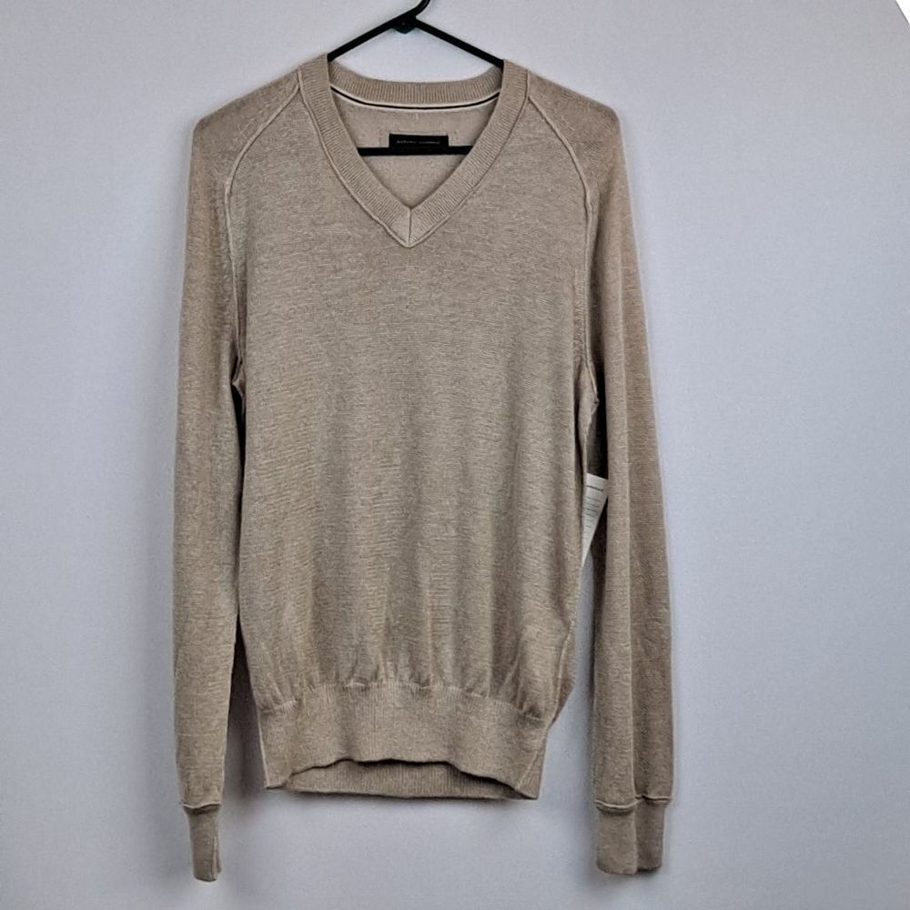 Banana Republic Mens pullover sweater NWOT